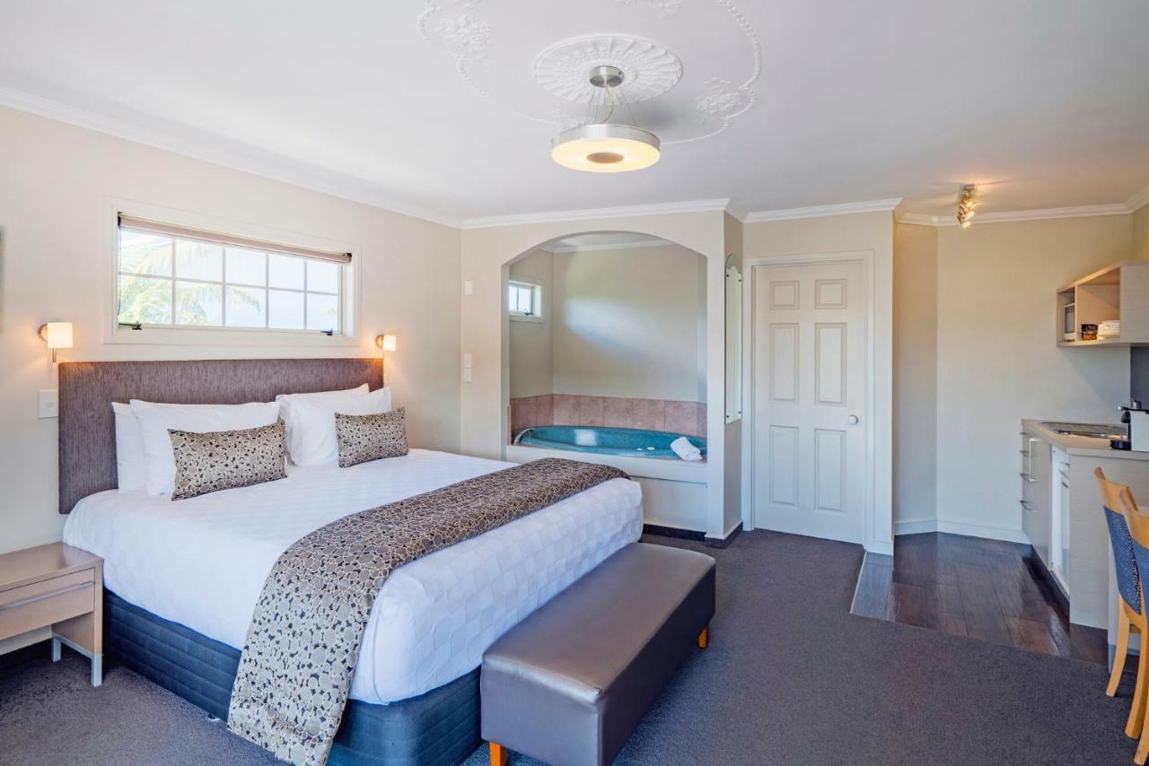 Silver Fern Rotorua Suites & Spa Luaran gambar A suite at the hotel