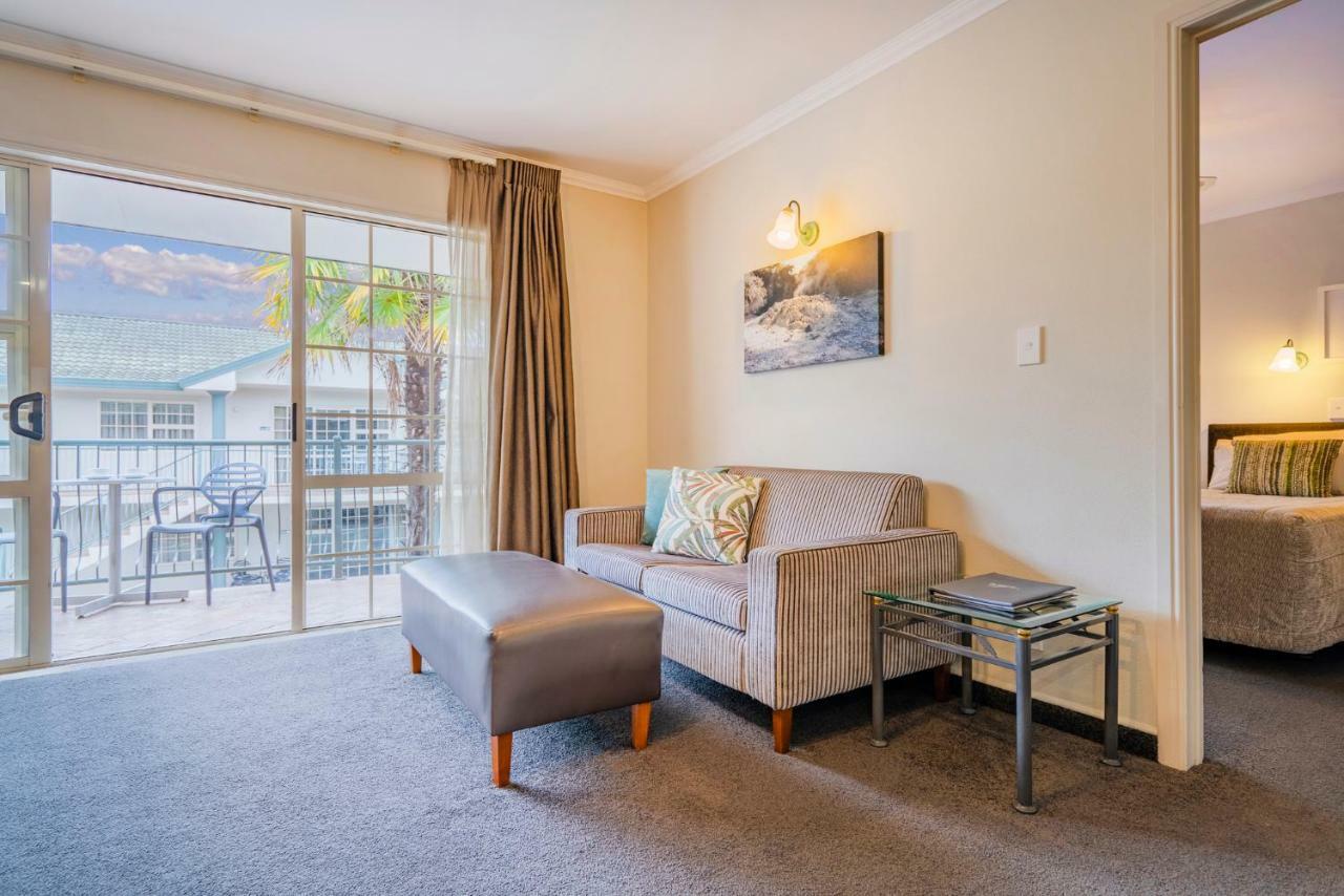 Silver Fern Rotorua Suites & Spa Luaran gambar A typical one-bedroom apartment at the hotel