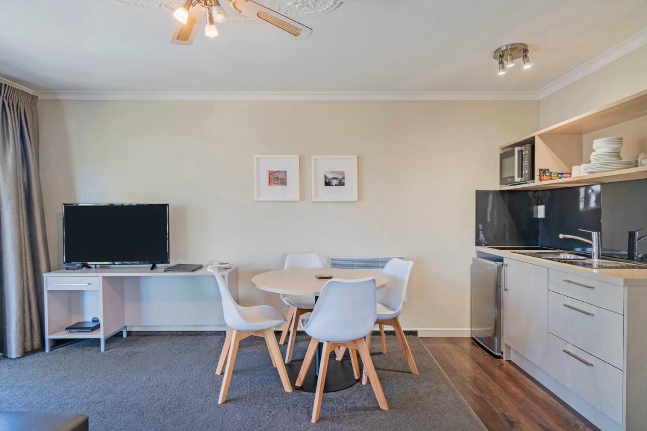 Silver Fern Rotorua Suites & Spa Luaran gambar A typical apartment at the hotel